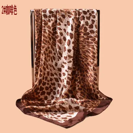 Leopard Print Printed Scarf Shawl – 90 × 90 cm detail