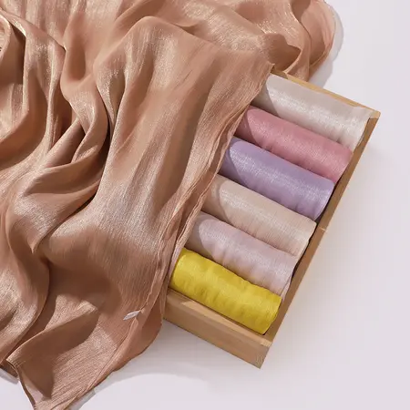 Vintage Headscarf – 70 × 175 cm detail