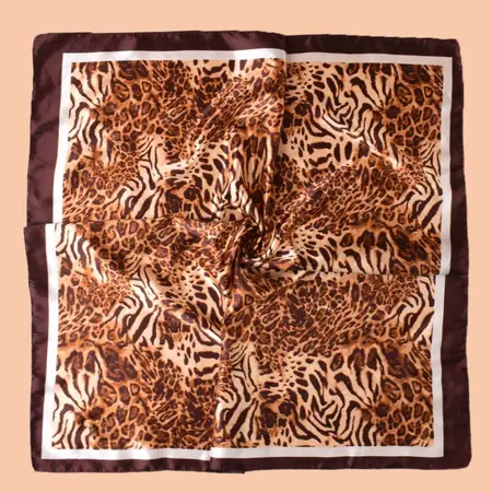 Striped Leopard Print Printed Scarf Shawl – 90 × 90 cm detail
