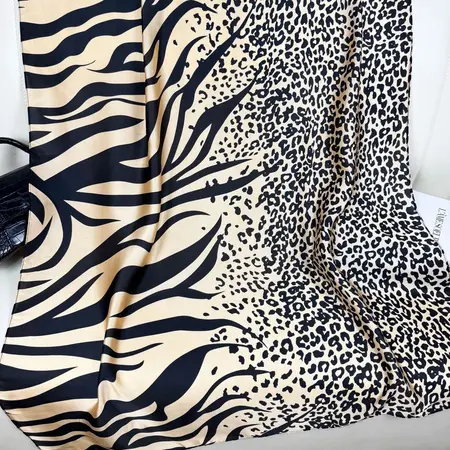 Leopard Print Printed Scarf Shawl – 90 × 180cm detail