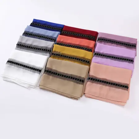 Chiffon Hijab – 70 × 170 cm detail