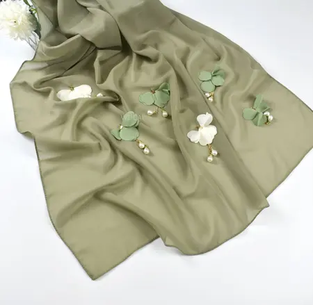Women's Chiffon Floral Hijab detail