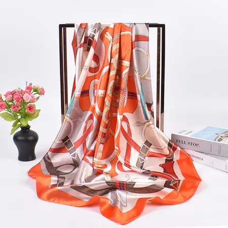Printed Scarf Shawl – 90 × 90 cm detail