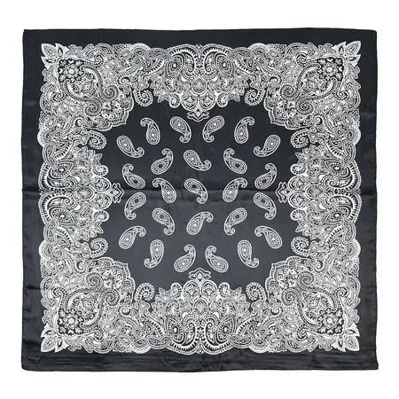 Floral Scarf Shawl – 90 × 90 cm detail