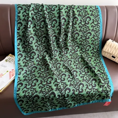 Silk Scarf Shawl – 90 × 180cm detail