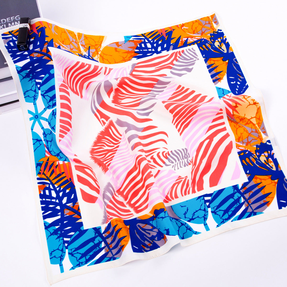 Simple and versatile plant leaves, twill printed scarf 60cm small square scarf, women's silk scarf