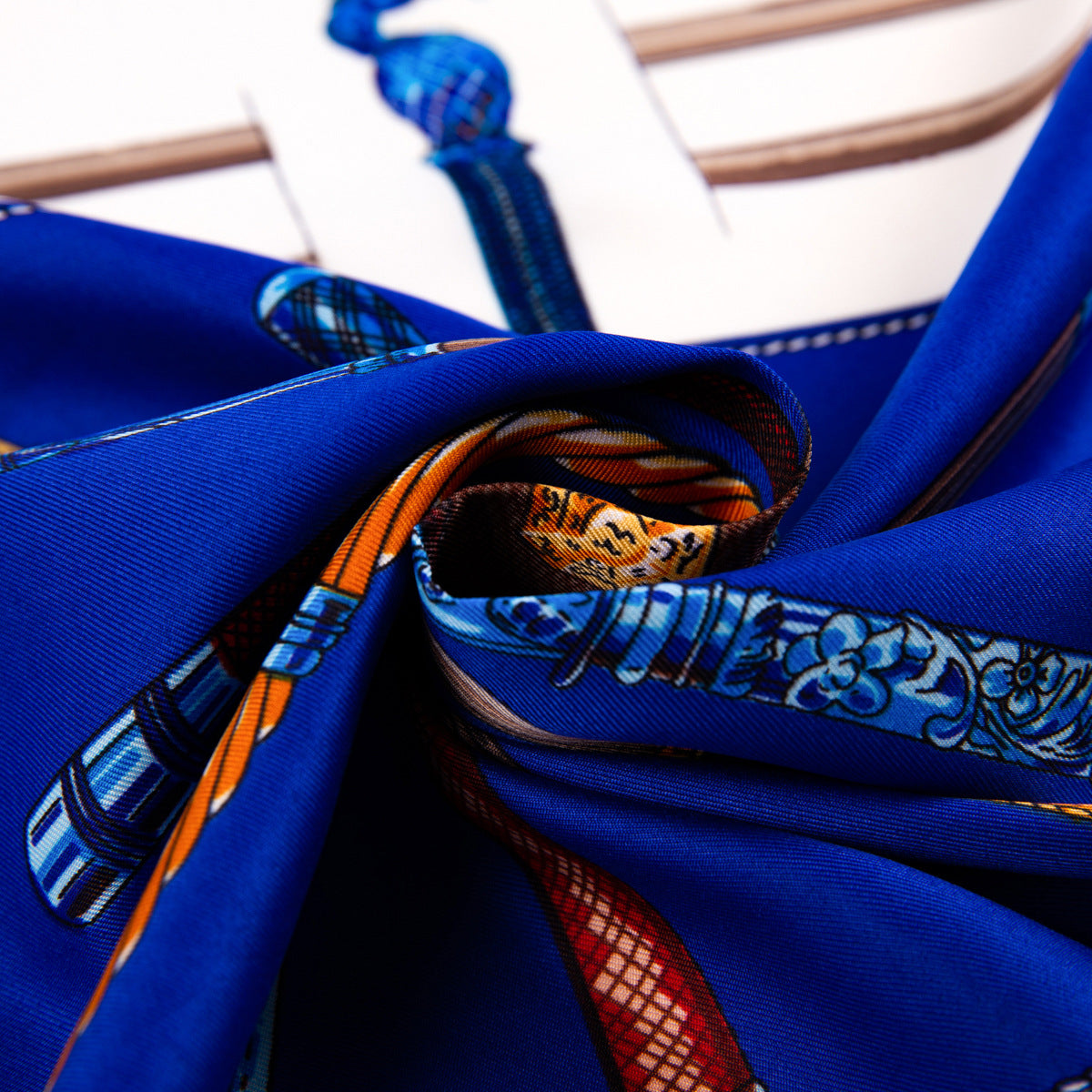 European and American fashion scepter chain, twill printed scarf 60cm small square scarf women's silk scarf, scarf