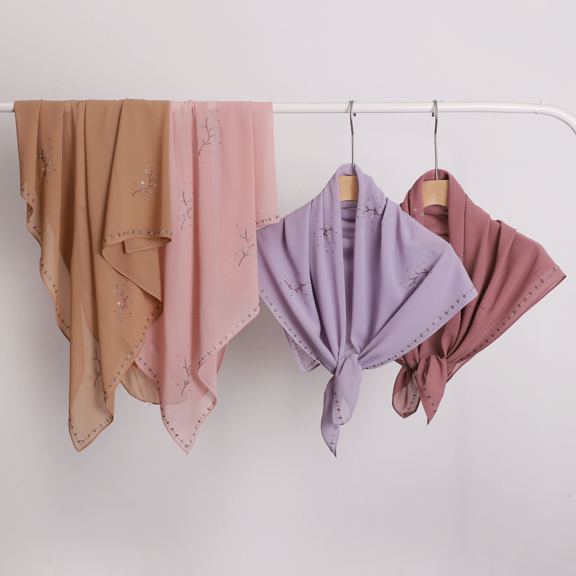 Kuaishou new pearl chiffon, high quality Middle Eastern diamond, hot diamond square towel bag yarn towel