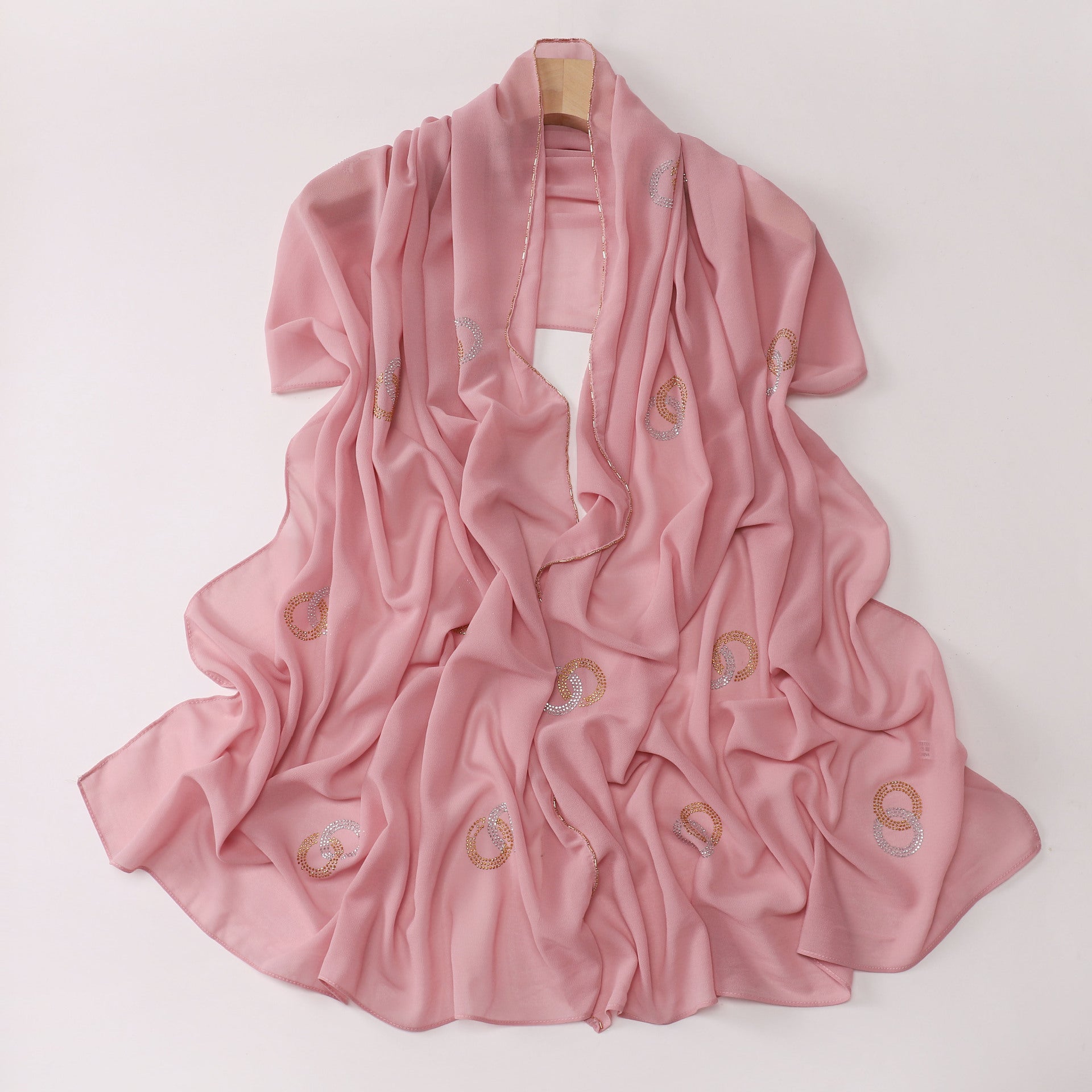 New Pearl Chiffon Long Edge Metal Chain Double Ring Hot Diamond Long Towel Yarn Middle East Head Towel