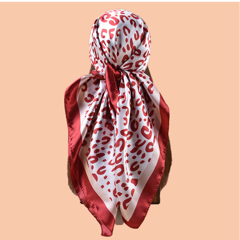 2025 new 90-satin U-word leopard print versatile printed square scarf with sunscreen, bag head silk scarf decoration, scarf