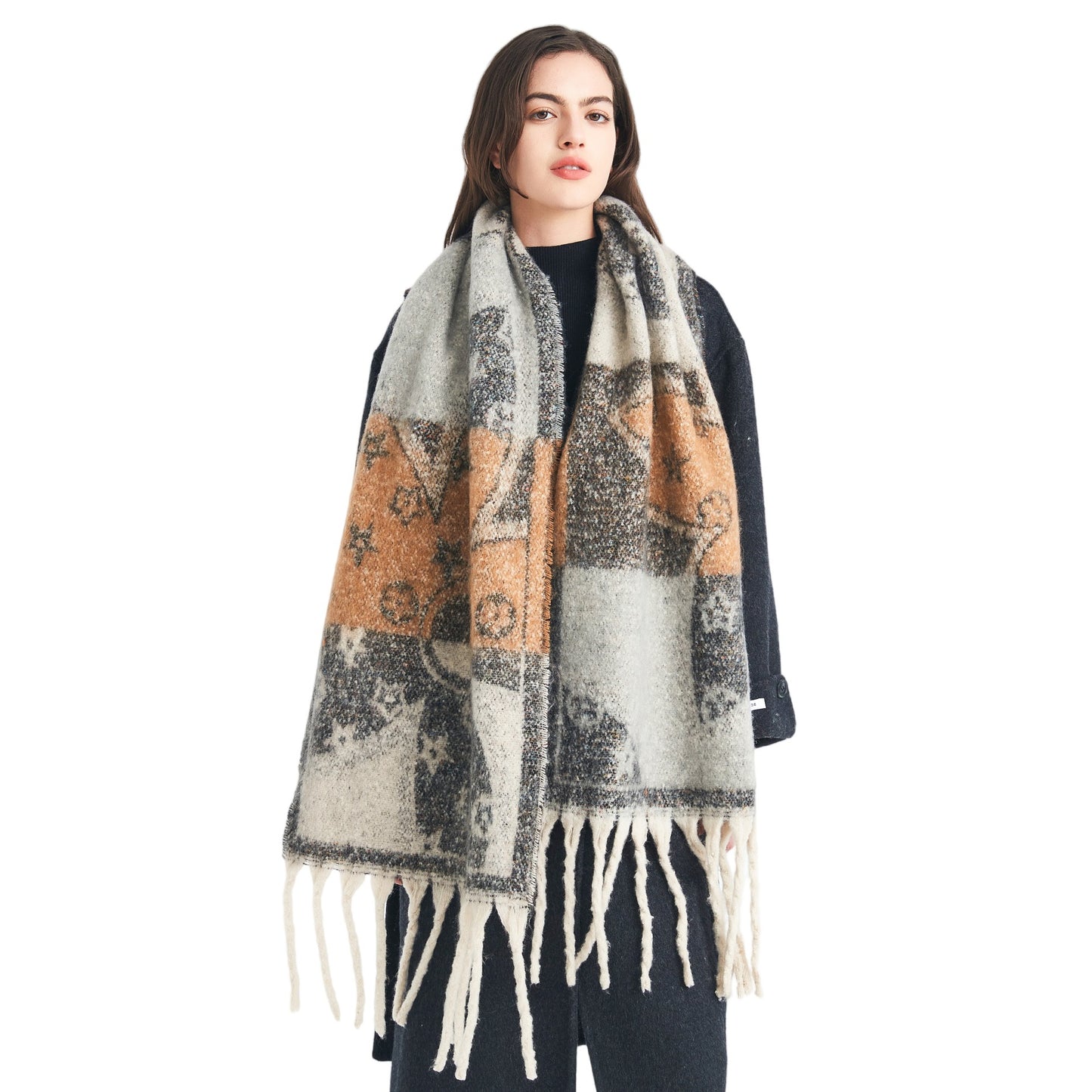 2025 new European and American autumn and winter circle yarn jacquard five-leaf flower fringed scarf