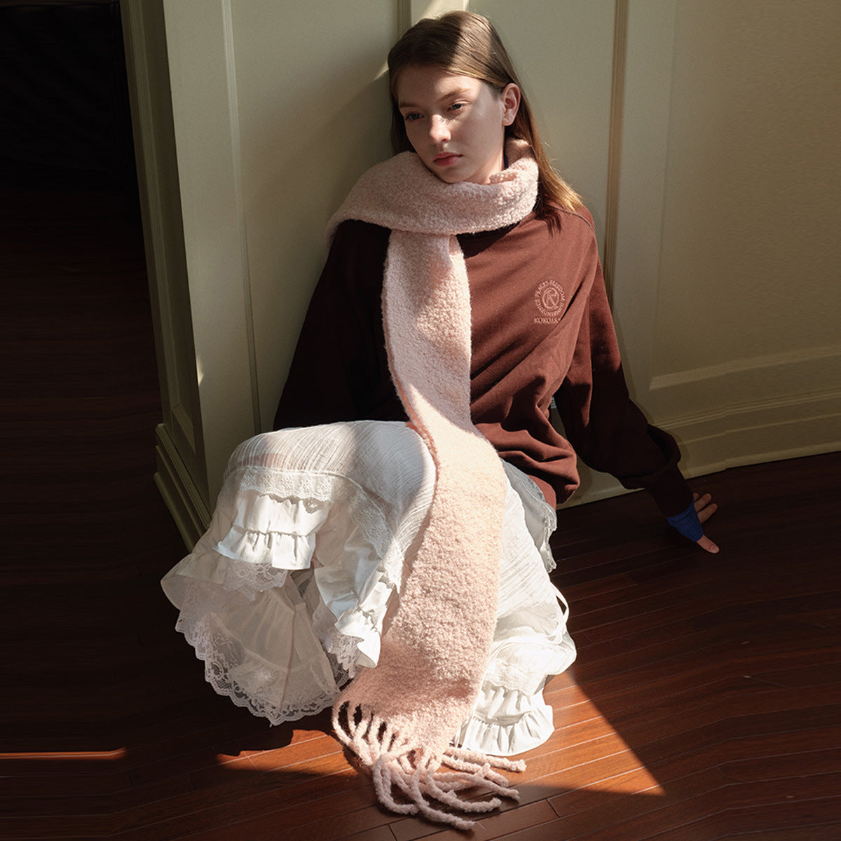 Korean designer 50% selection wool circle solid color fringed scarf women's winter atmosphere soft scarf