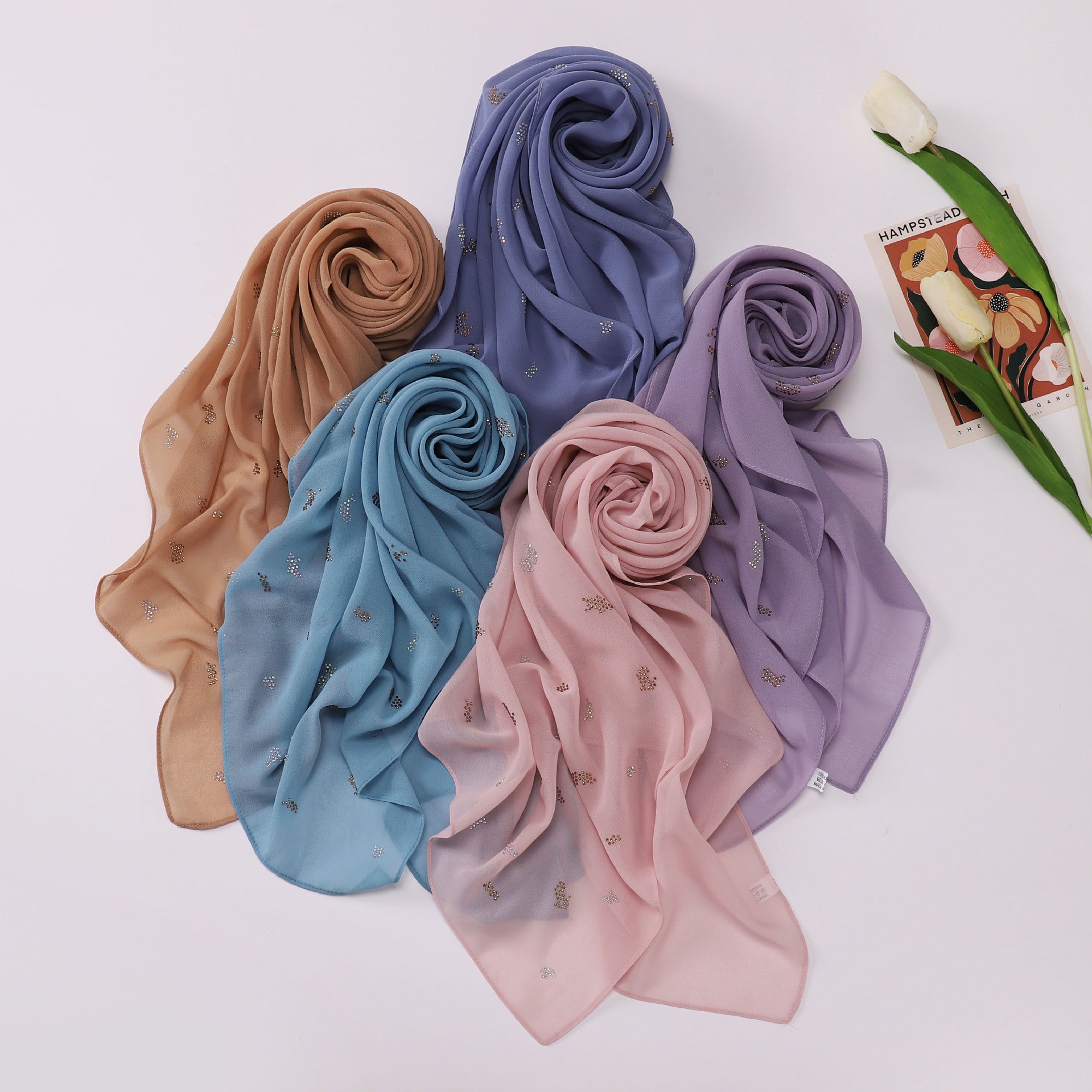 New pearl chiffon leopard print hot diamond small square scarf, yarn scarf, convenient headscarf 90 * 90cm