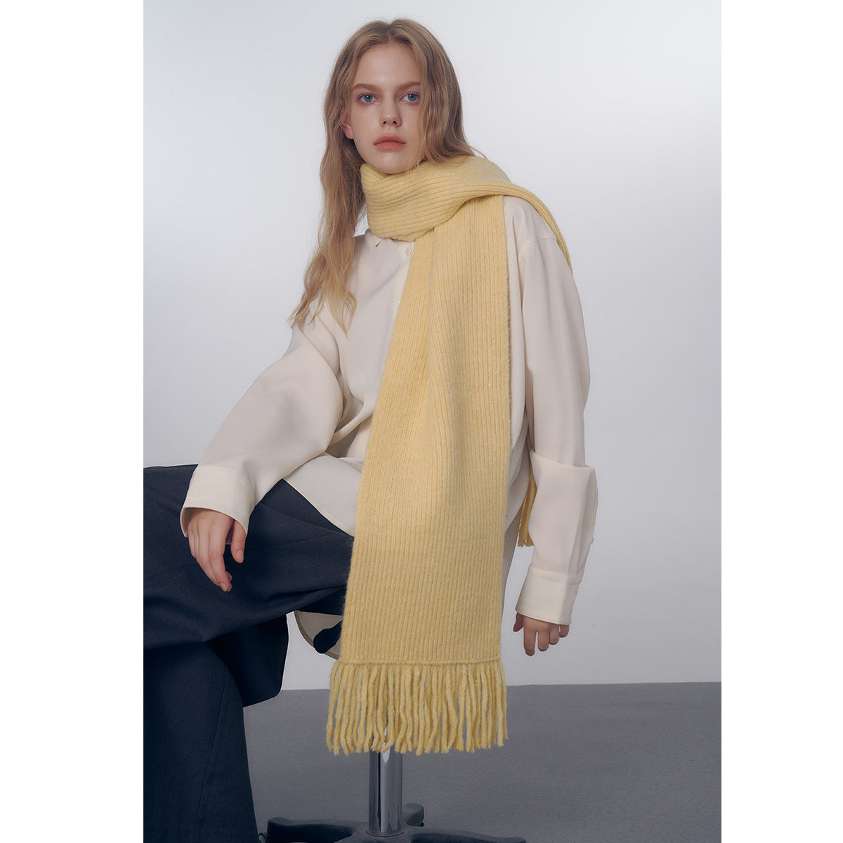 Korean designer hand-woven fringed 12-color solid-color knitted scarf women's winter atmosphere soft waxy scarf