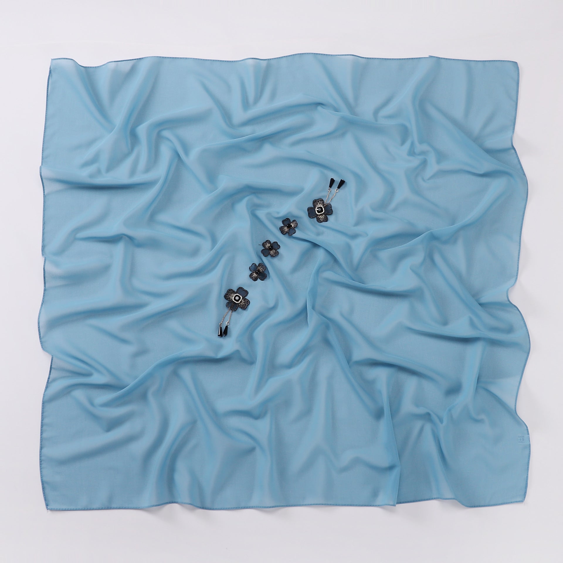 Flower chain rhinestone pearl chiffon square scarf 90 * 90cm headscarf Malaysia Hijab