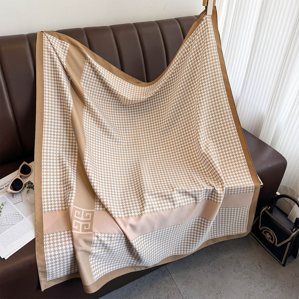 Korean version of the new Qiandongge versatile 90 square scarves, foreign style versatile temperament age-reducing silk scarves, sun protection cardigan, neck protection tide