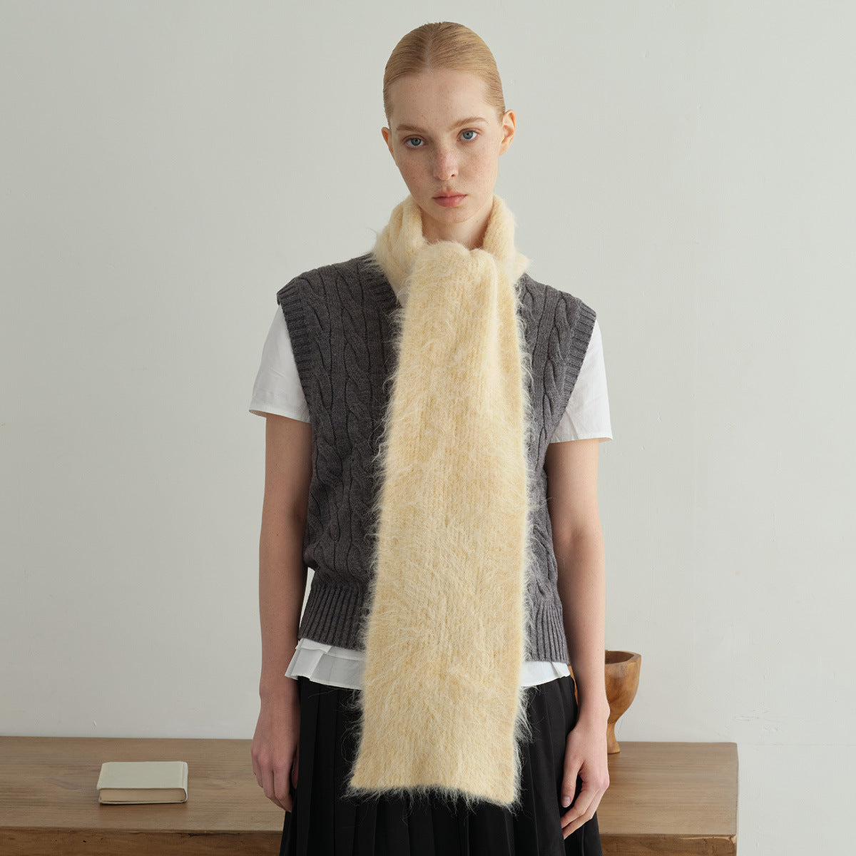 78% Alpaca Alpaca Warm Classic Solid Color Knitted Scarf Women's Winter Hairy Scarf