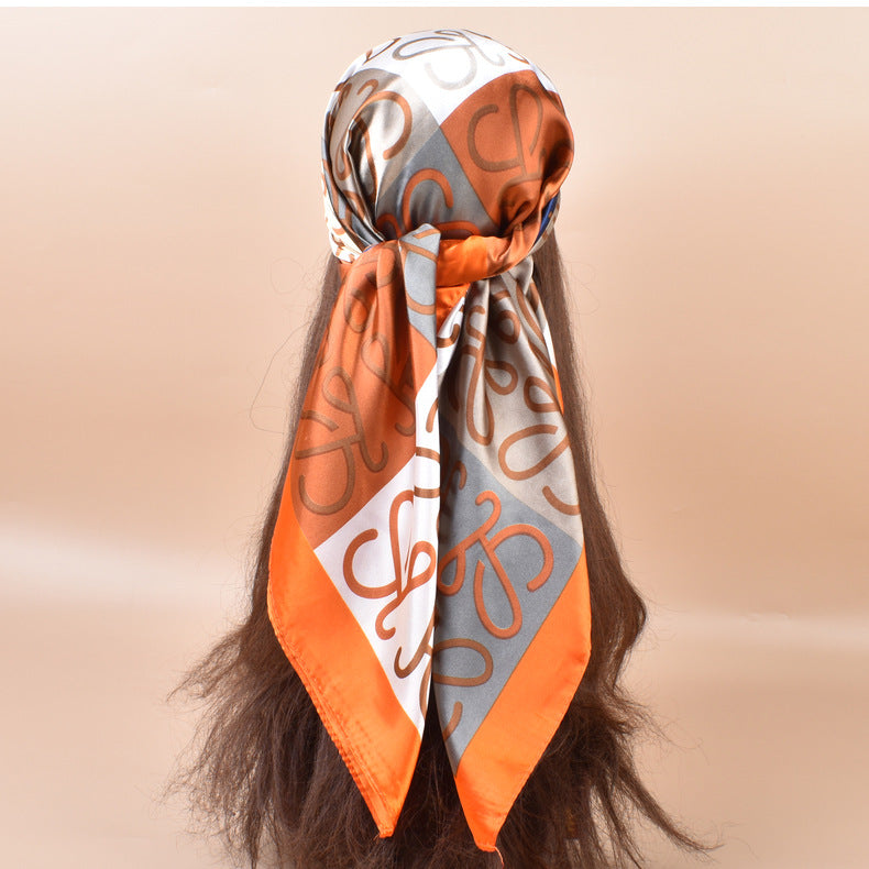 The new foreign style is simple, European versatile 90-satin, printed square scarf, head bag, silk scarf, shawl.