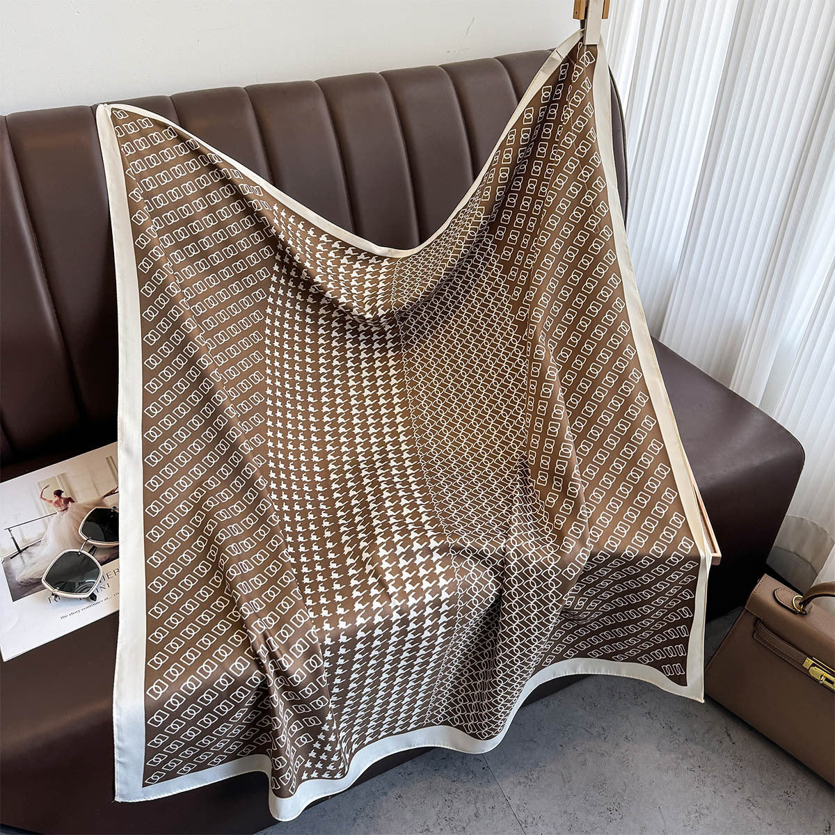 Classic Thousand Birds Grid Printed Silk Scarf 90cm Twill Scarf Fashion Versatile Double D Large Square Scarf Sunscreen Shawl Headscarf