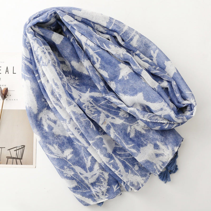 Retro ethnic style women's scarf solid color rubbing style flower painted pattern beard travel accessories silk scarf shawl