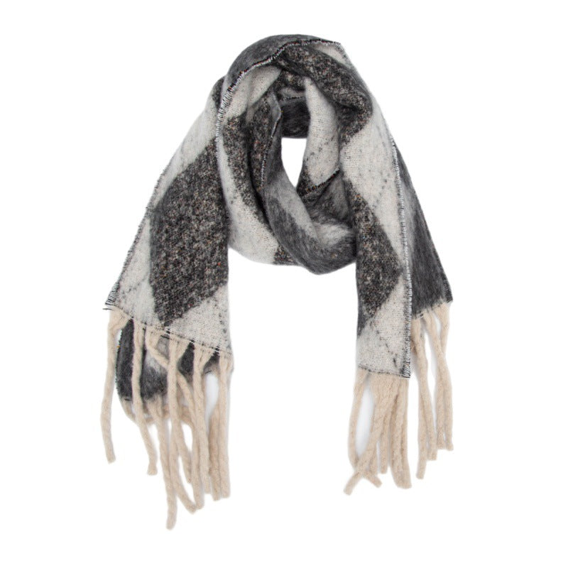 2025 new European, American autumn and winter circle yarn jacquard rhombus fringed scarf