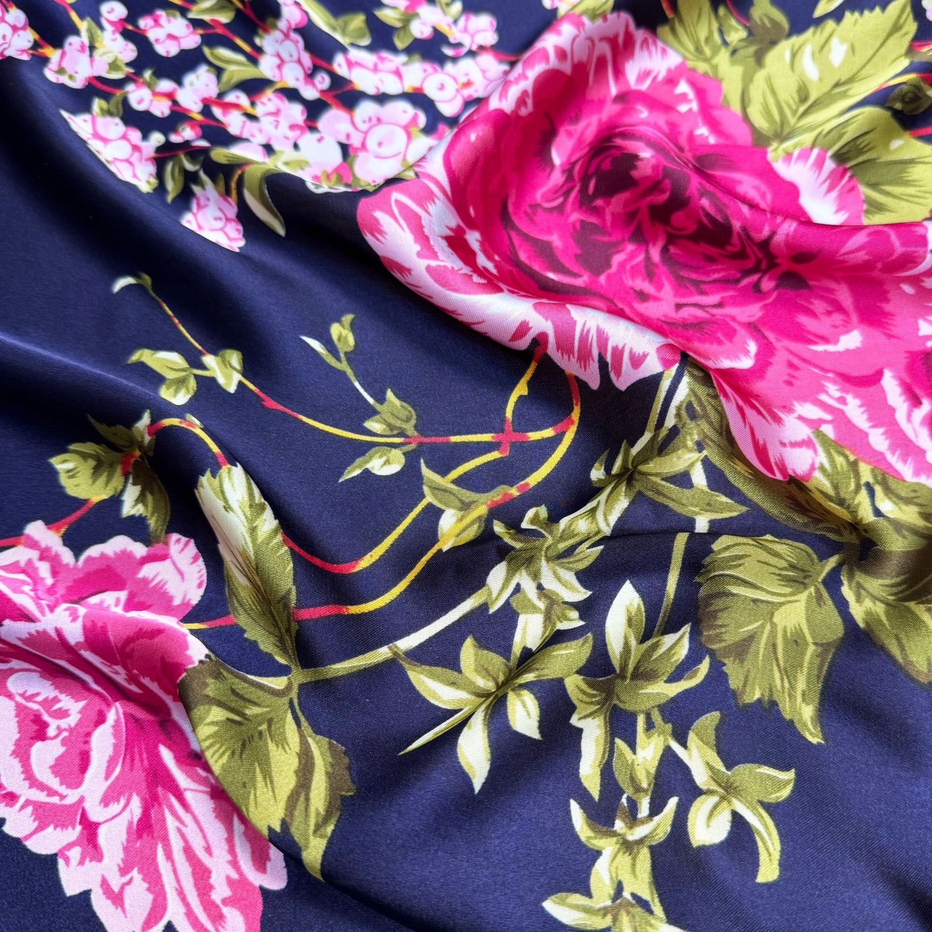 Simple and elegant temperament women's travel and vacation sunscreen silk scarf, simulated silky brocade long shawl scarf