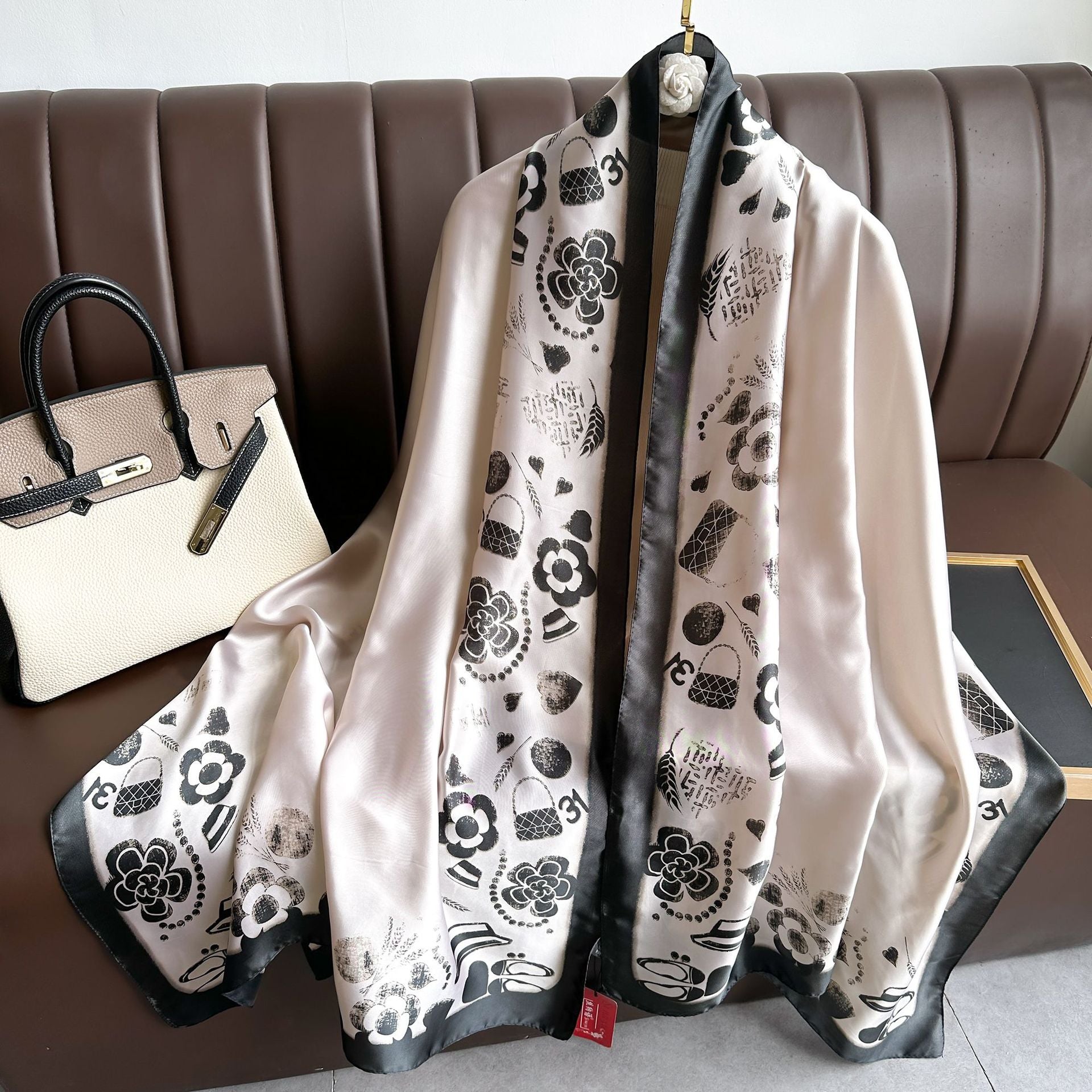 Fashion versatile commuter black and white polka dot printed long silk scarf, simple and elegant temperament women's sun protection shawl