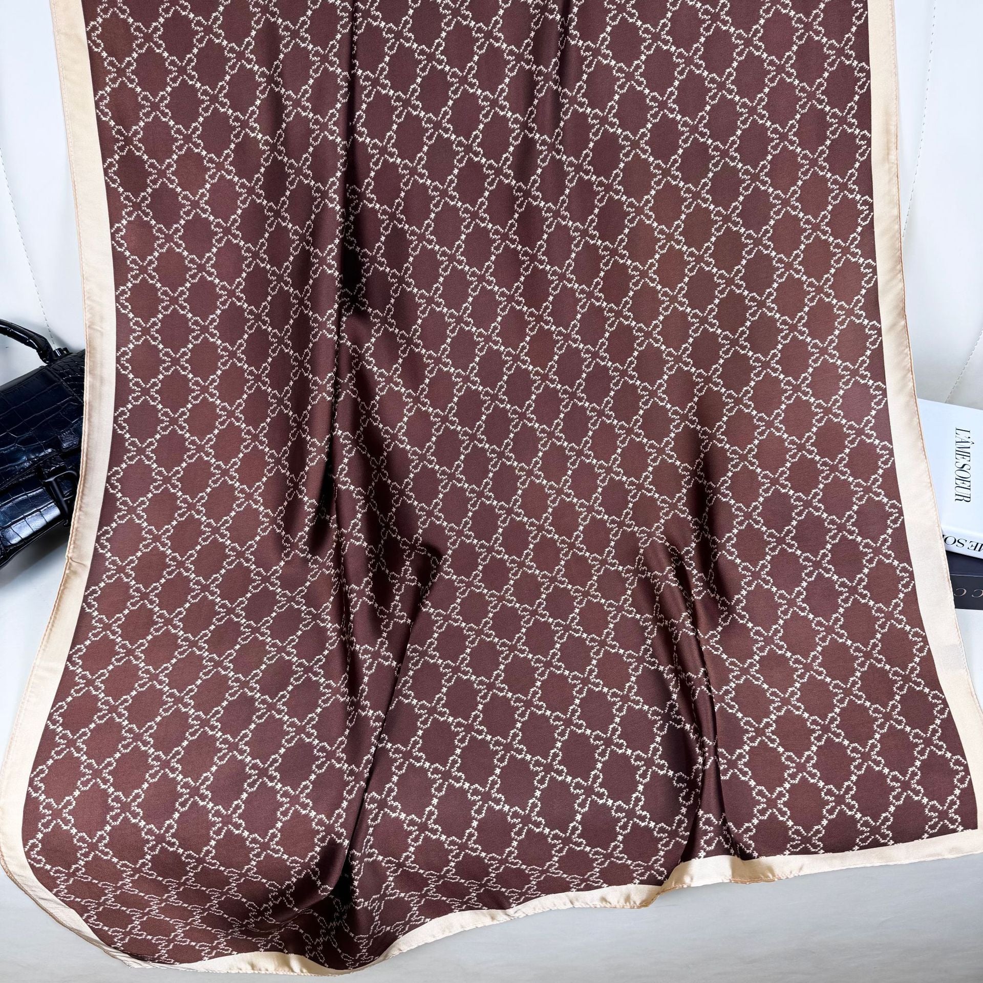 Simple and elegant ethnic women's decorative outer shawl, geometric cross pattern printing long silk scarf headscarf