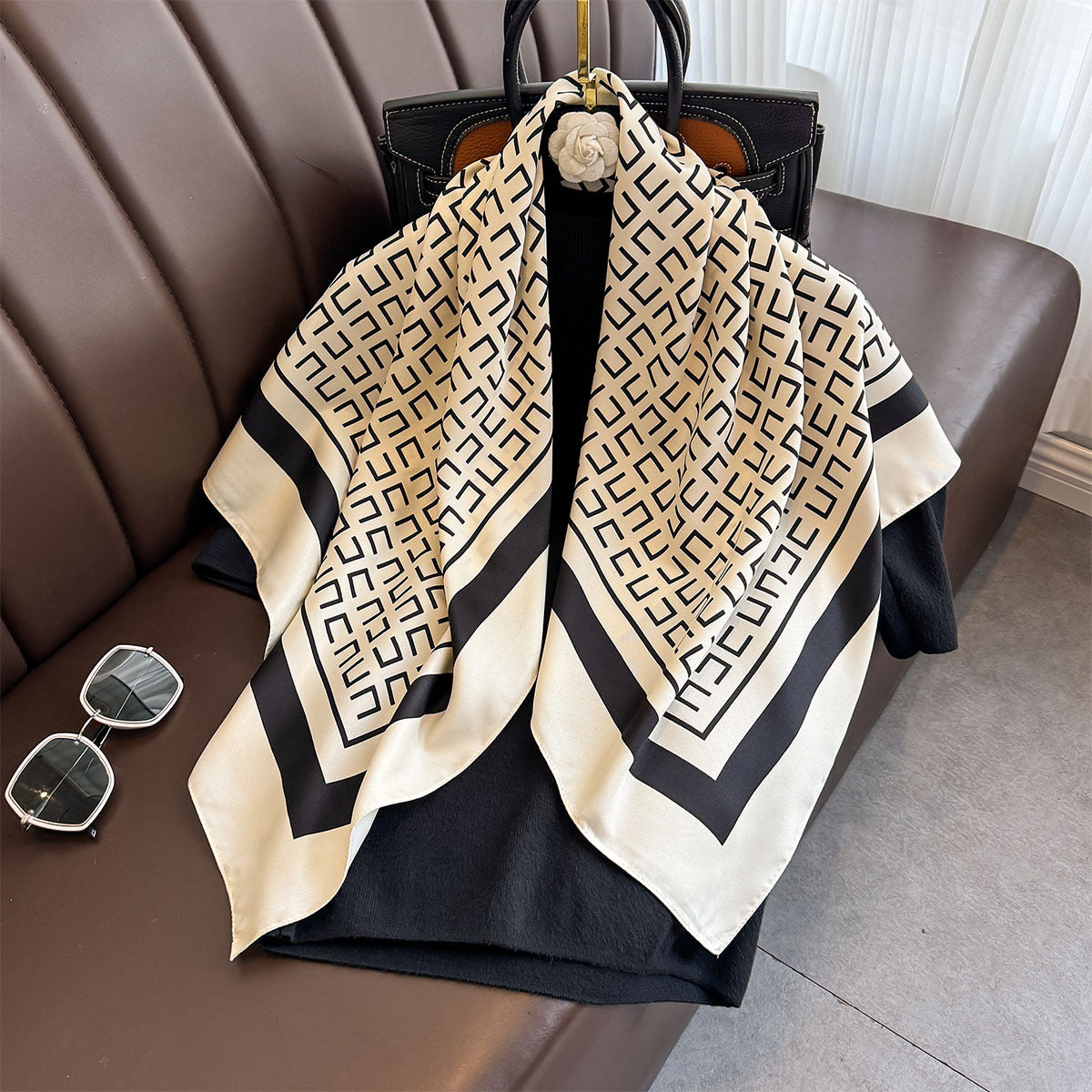 Spring and summer simple twill square scarf temperament commuter scarf decoration fashion shawl neck protection scarf sunshade headscarf women