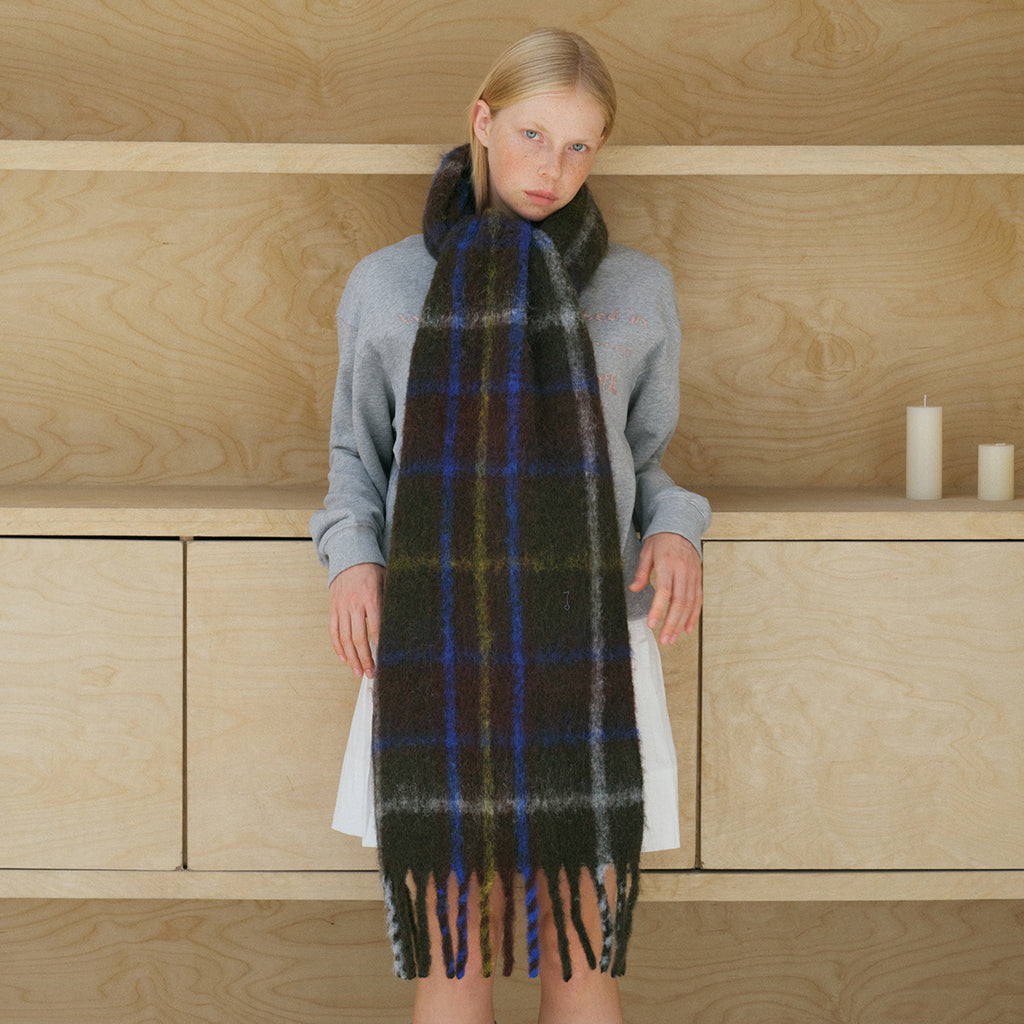 Wool blended plaid scarf women's winter enlarged shawl soft atmosphere coarse beard fringed plaid scarf