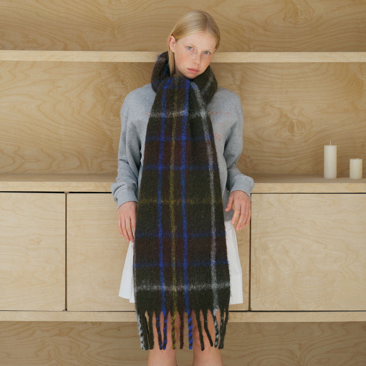 Wool blended plaid scarf women's winter enlarged shawl soft atmosphere coarse beard fringed plaid scarf