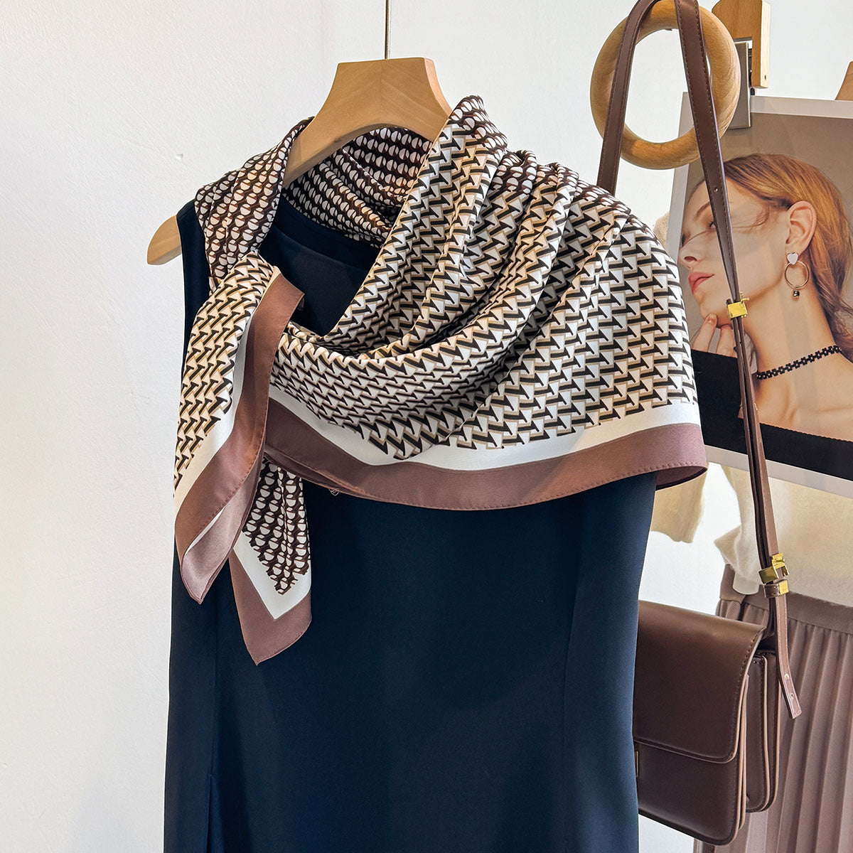 New high-end twill silk plaid large square scarf women's fashion light luxury decoration with scarf sunscreen silk scarf