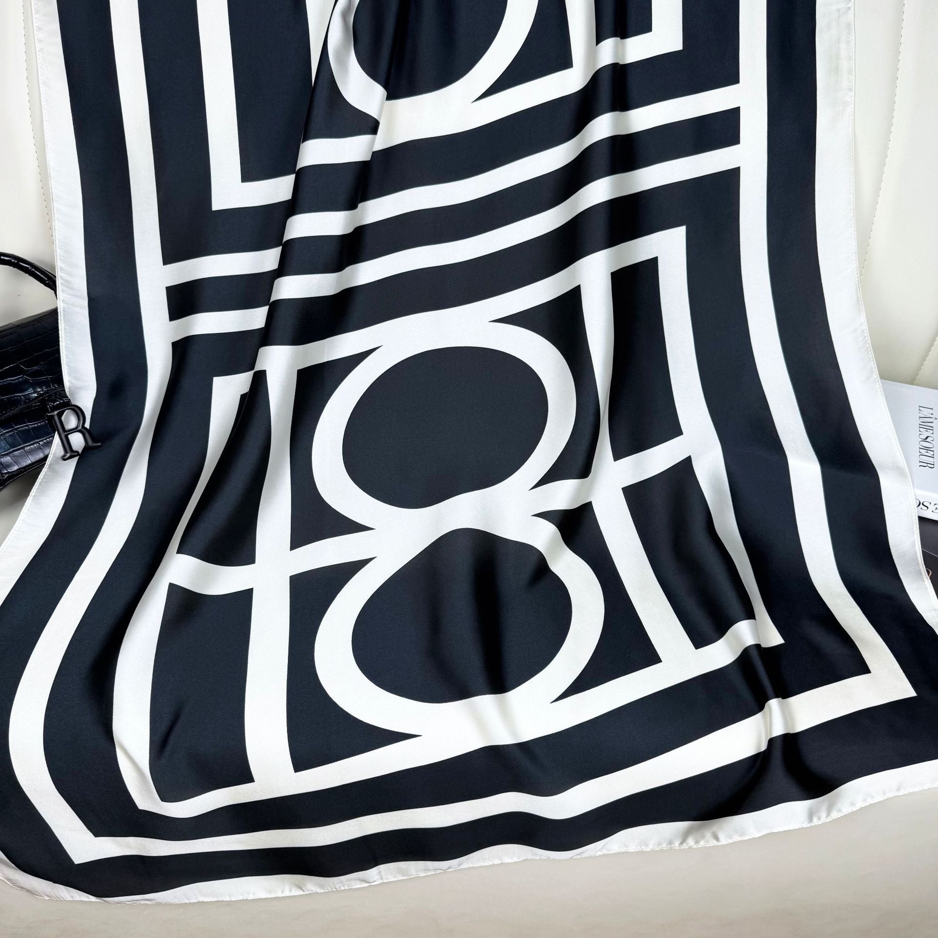 Simple and versatile geometric lines commuter printed long silk scarves, spring, summer and autumn thin travel vacation sunscreen shawls