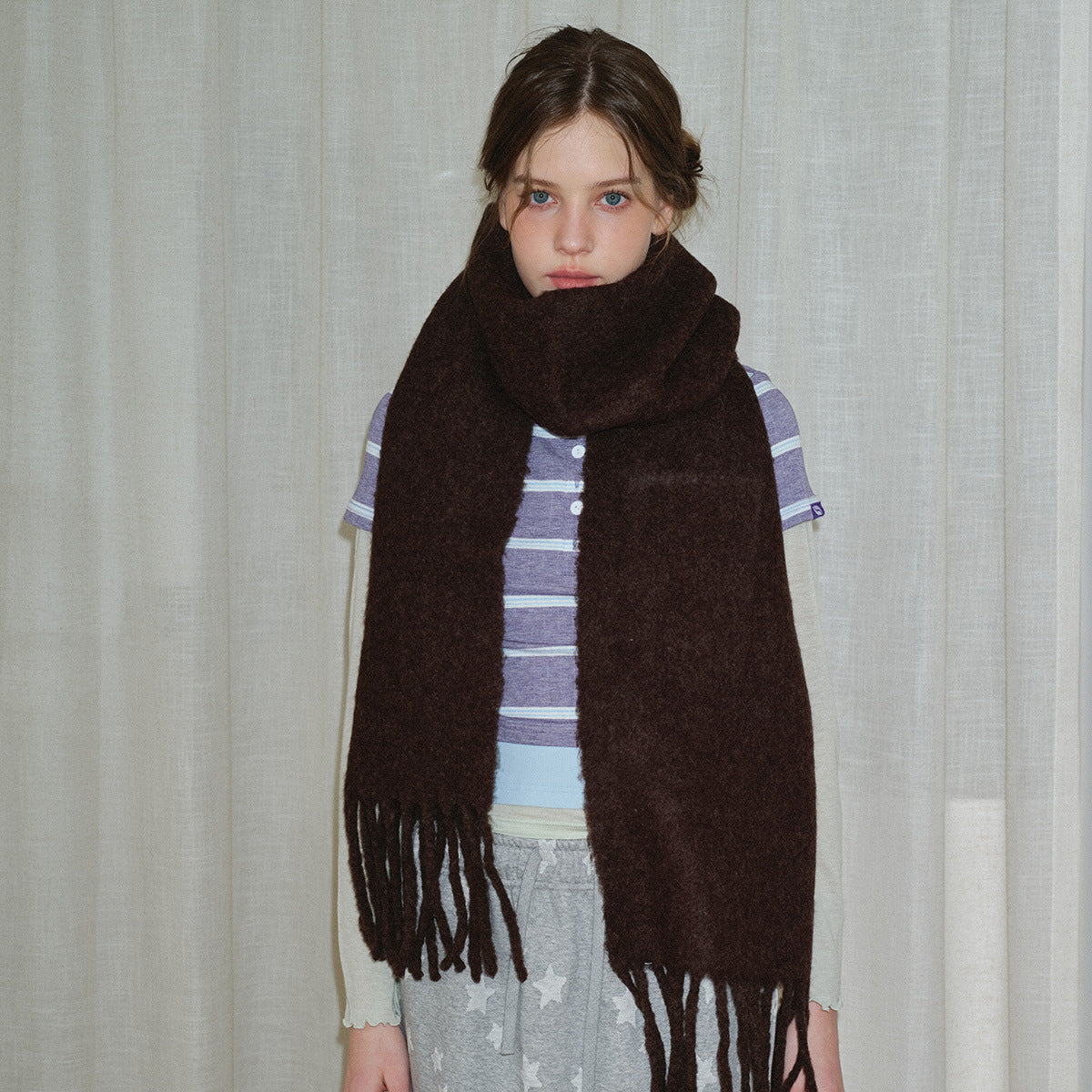 U's same style contains 32 wool solid color scarf for women, soft retro green wool in winter, ins atmosphere to increase the scarf