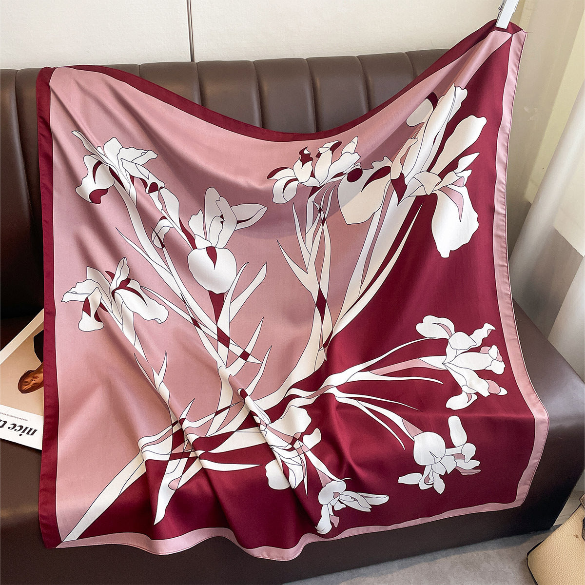 Spring and Autumn new square scarf 90cm large square scarf simulation silk feel scarf women's light luxury high-end retro versatile shawl