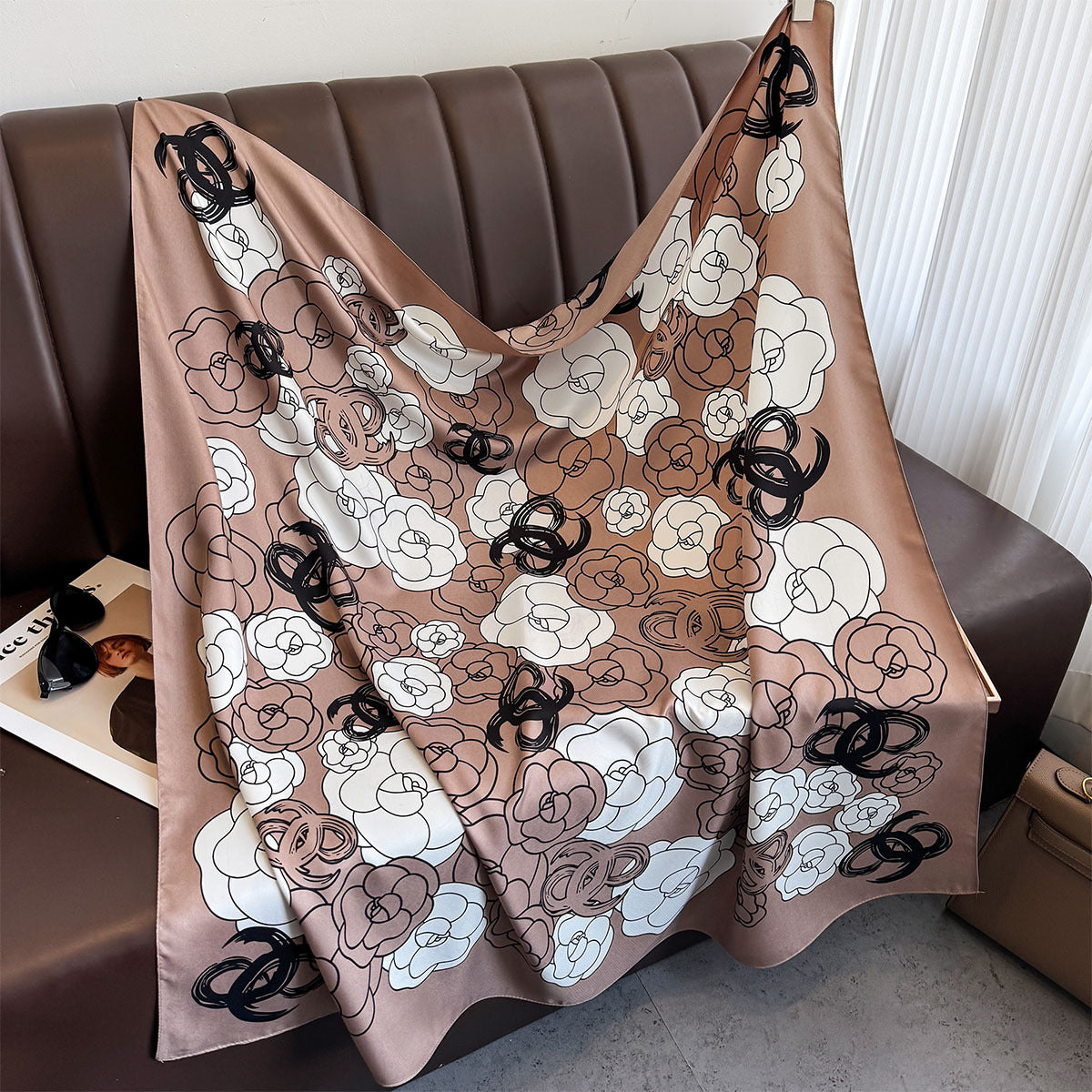 New Xiaoxiangfeng Camellia Printed Silk Scarf 90cm Twill Large Square Scarf Premium Sunscreen Shawl Headscarf Female Tide