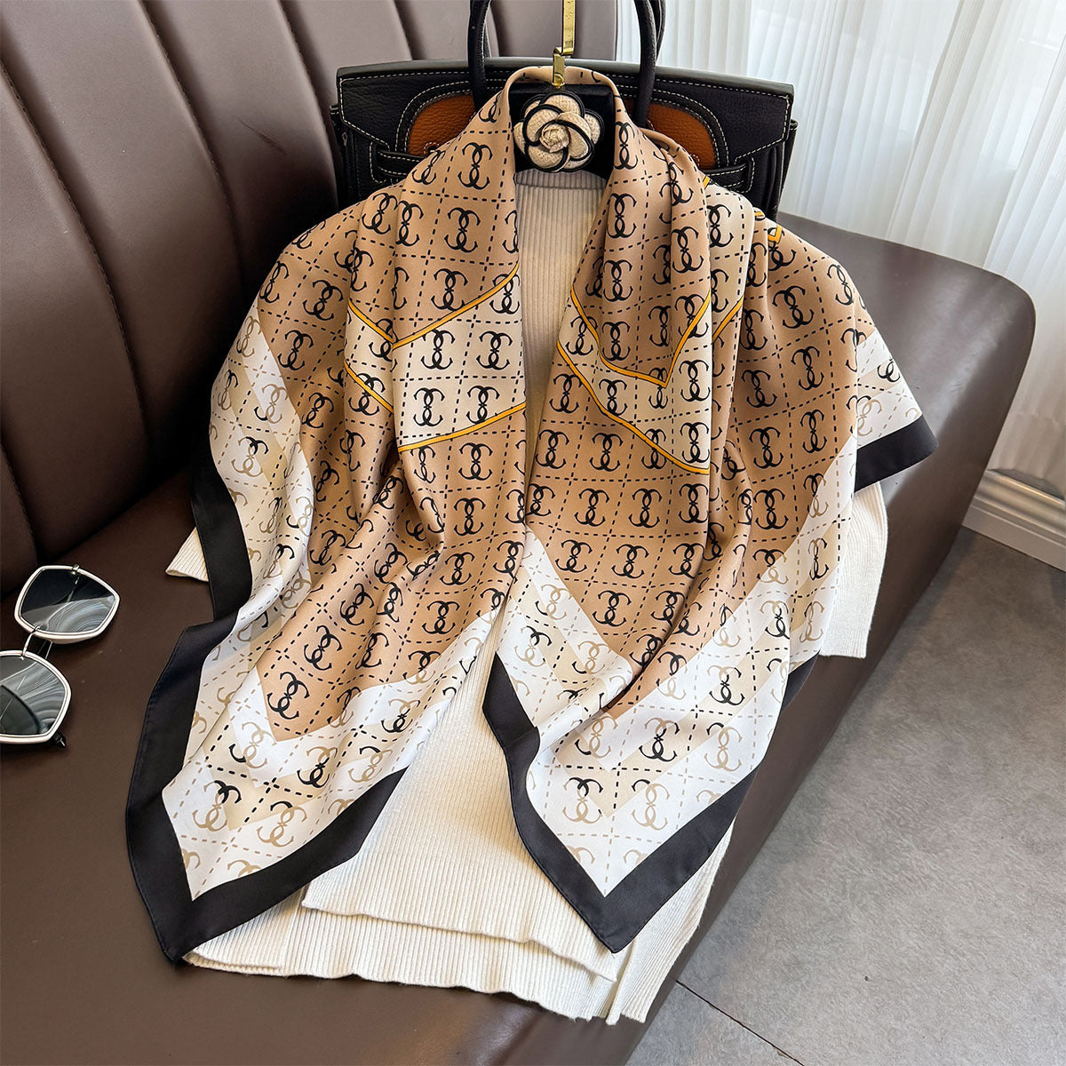 Light luxury Korean version of the letter new simple large square scarf age reduction versatile travel sunscreen shawl neck protection thin warm