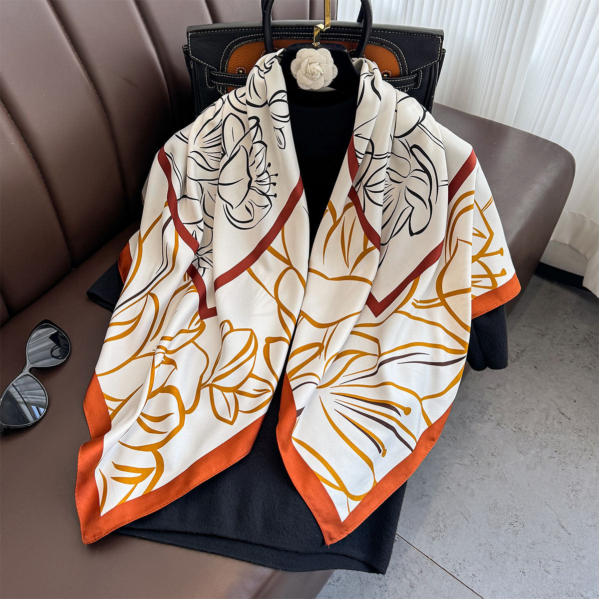 Age-reducing printed scarf, scarf, large square scarf, outer shawl, sunscreen, fashion scarf, professional multi-functional neck protection