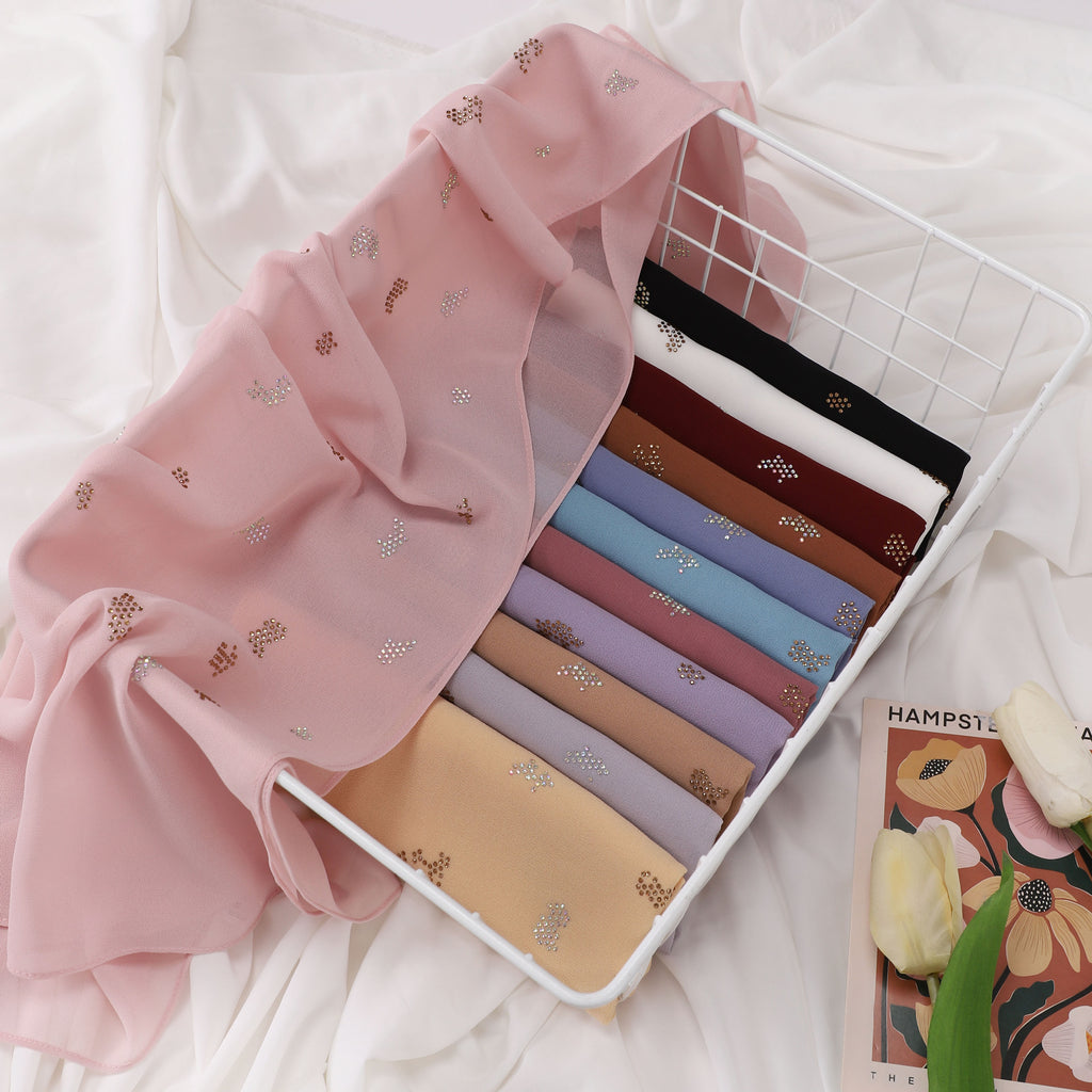 New pearl chiffon leopard print hot diamond small square scarf, yarn scarf, convenient headscarf 90 * 90cm