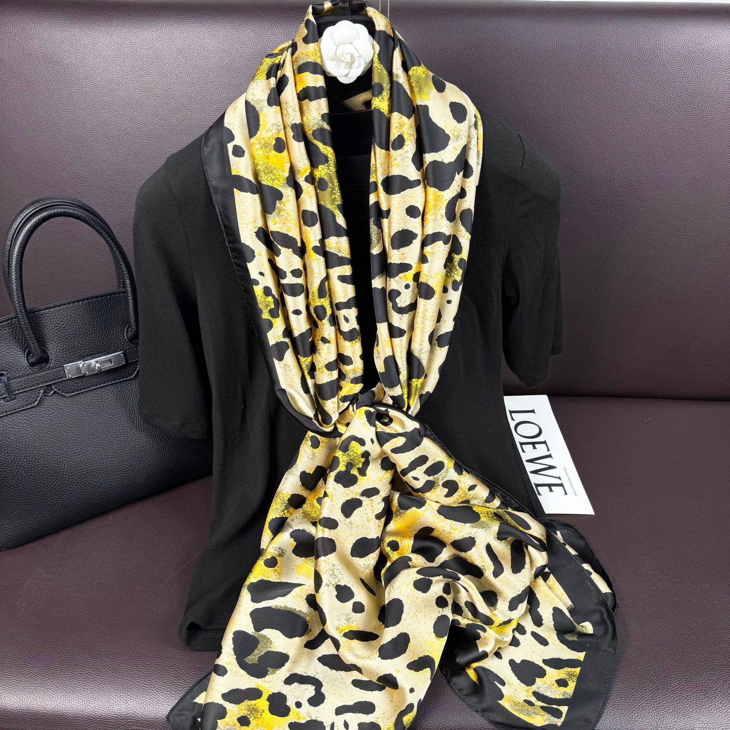 European and American fashion simulation silk long silk scarf, simple and versatile leopard print simulation silk travel vacation shawl