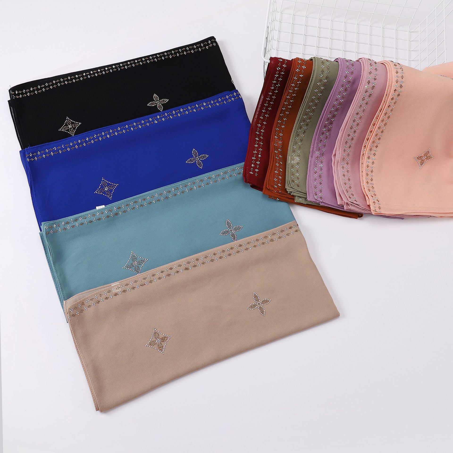 New pearl chiffon long towel boutique hot diamond yarn Middle East and Africa headscarf hijab