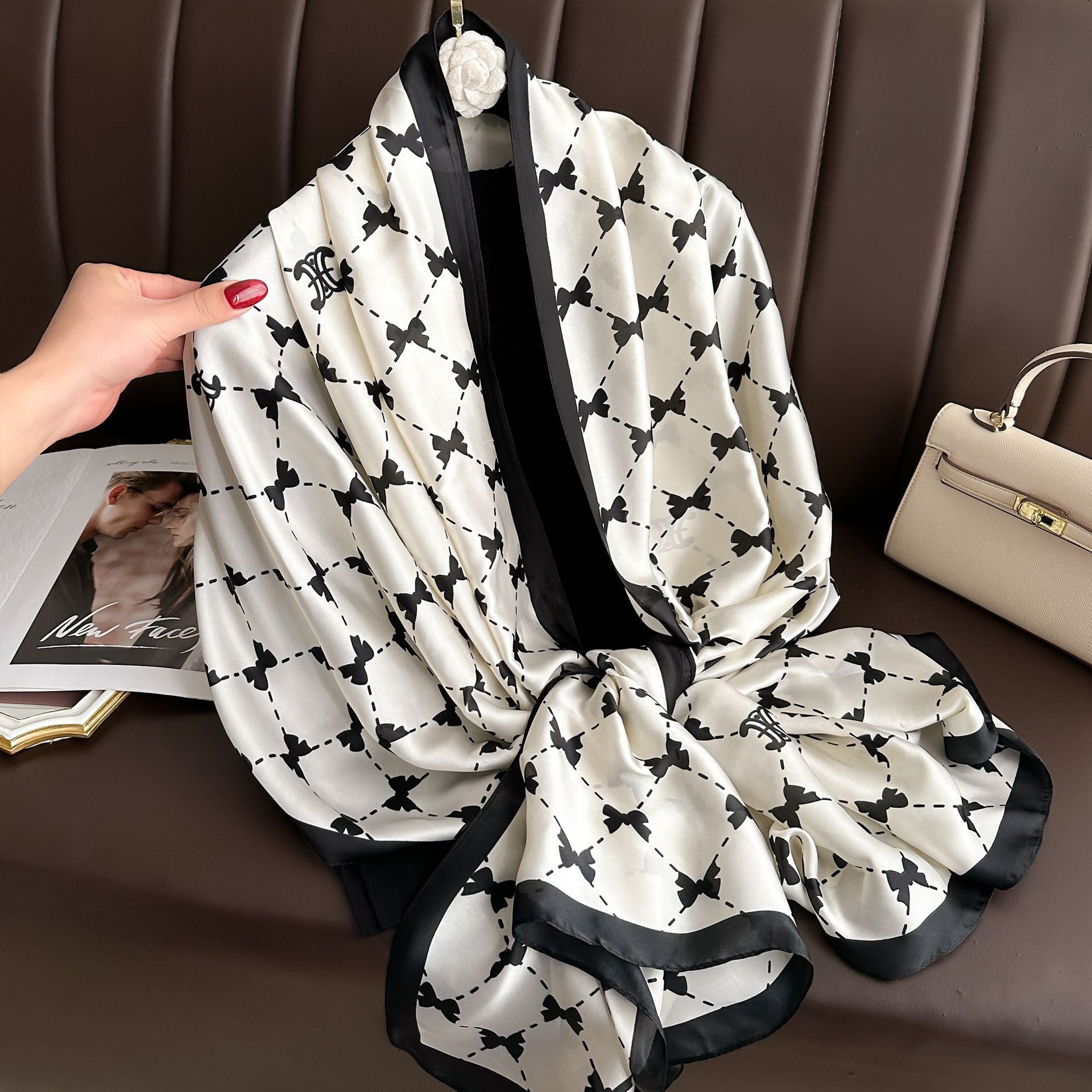 Fashion versatile commuter black and white polka dot printed long silk scarf, simple and elegant temperament women's sun protection shawl