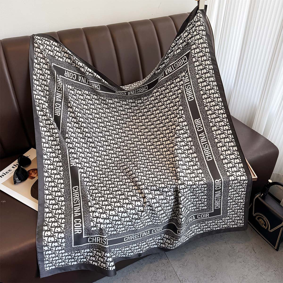 Fashion Letter D Home Printed Scarf Shawl 90cm Large Square Scarf Ladies Sunscreen Silk Scarf Headscarf