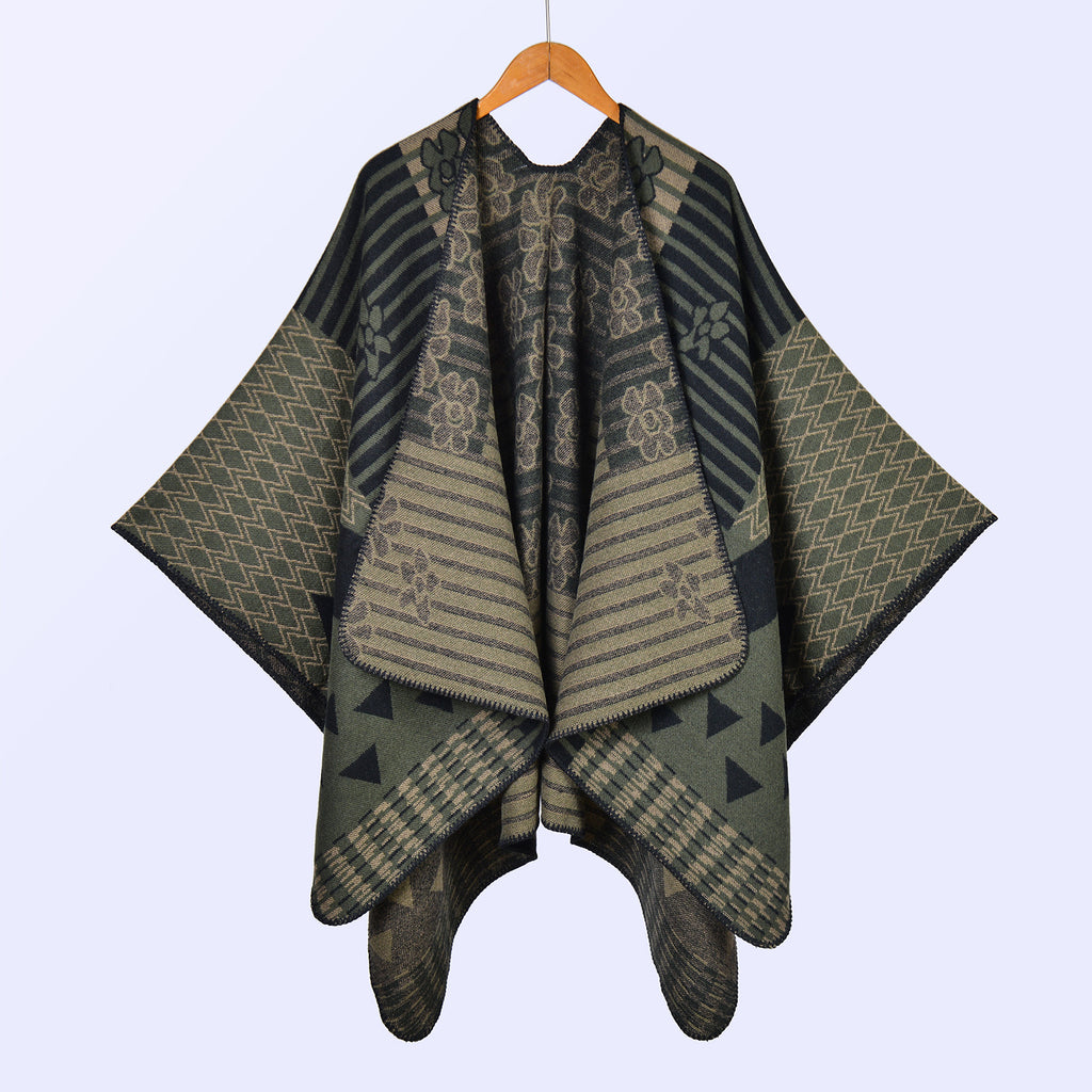 The new women's thermal shawl is simple and fashionable. It is cold-proof and warm when going out in autumn and winter. The outer cape is spot shawl.