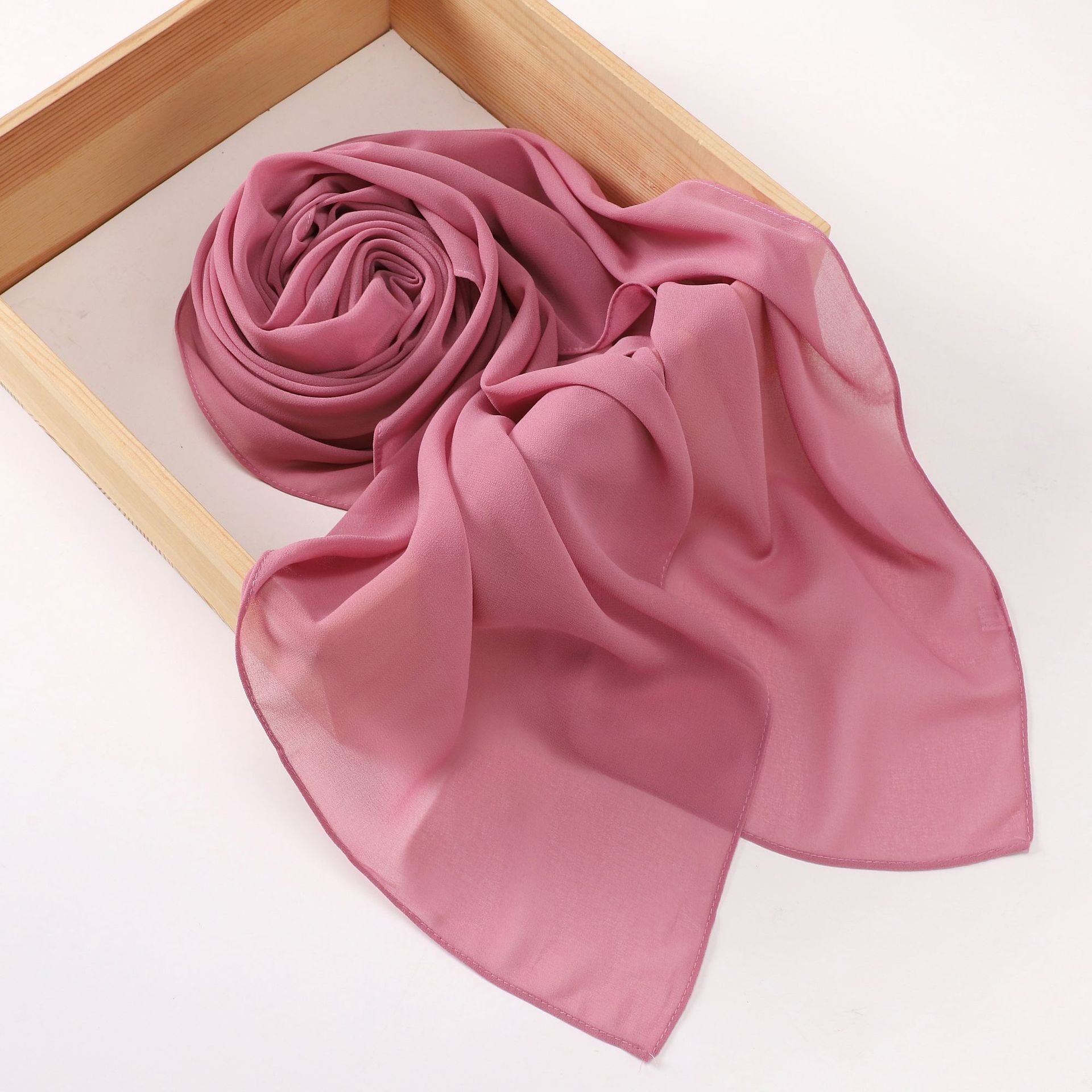 75D pearl chiffon square scarf Middle East headscarf gauze Malaysia Saudi Arabia Dubai cover 110 * 110cm