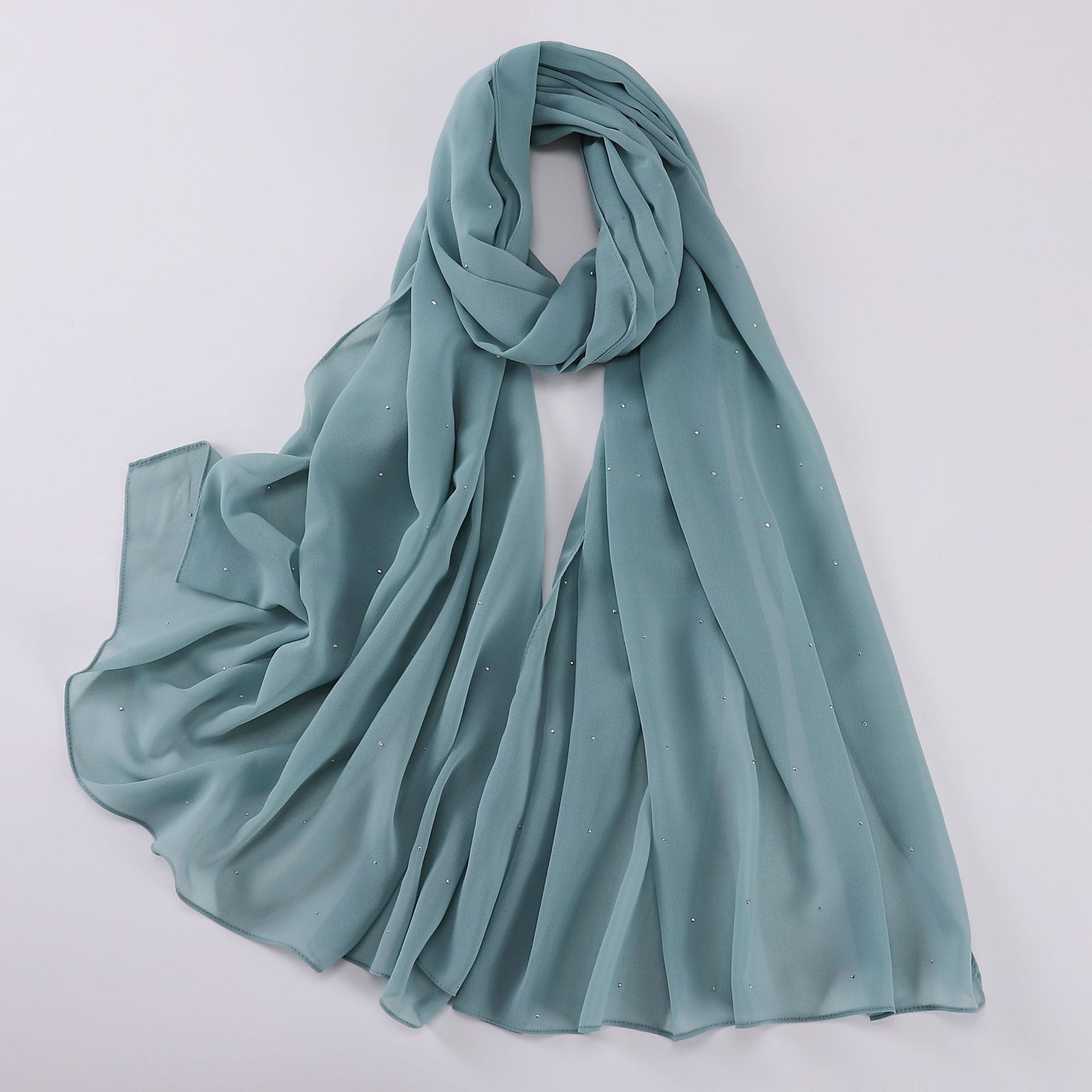 New pearl chiffon, long scarf, gypsy hot diamond, scarf, gauze, Middle Eastern headscarf, hijab in Indonesia.