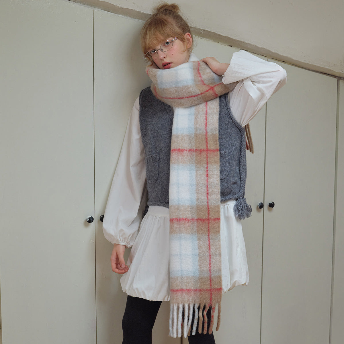 Japanese 20% New Zealand wool blended plaid scarf women's winter increase soft atmosphere shawl scarf