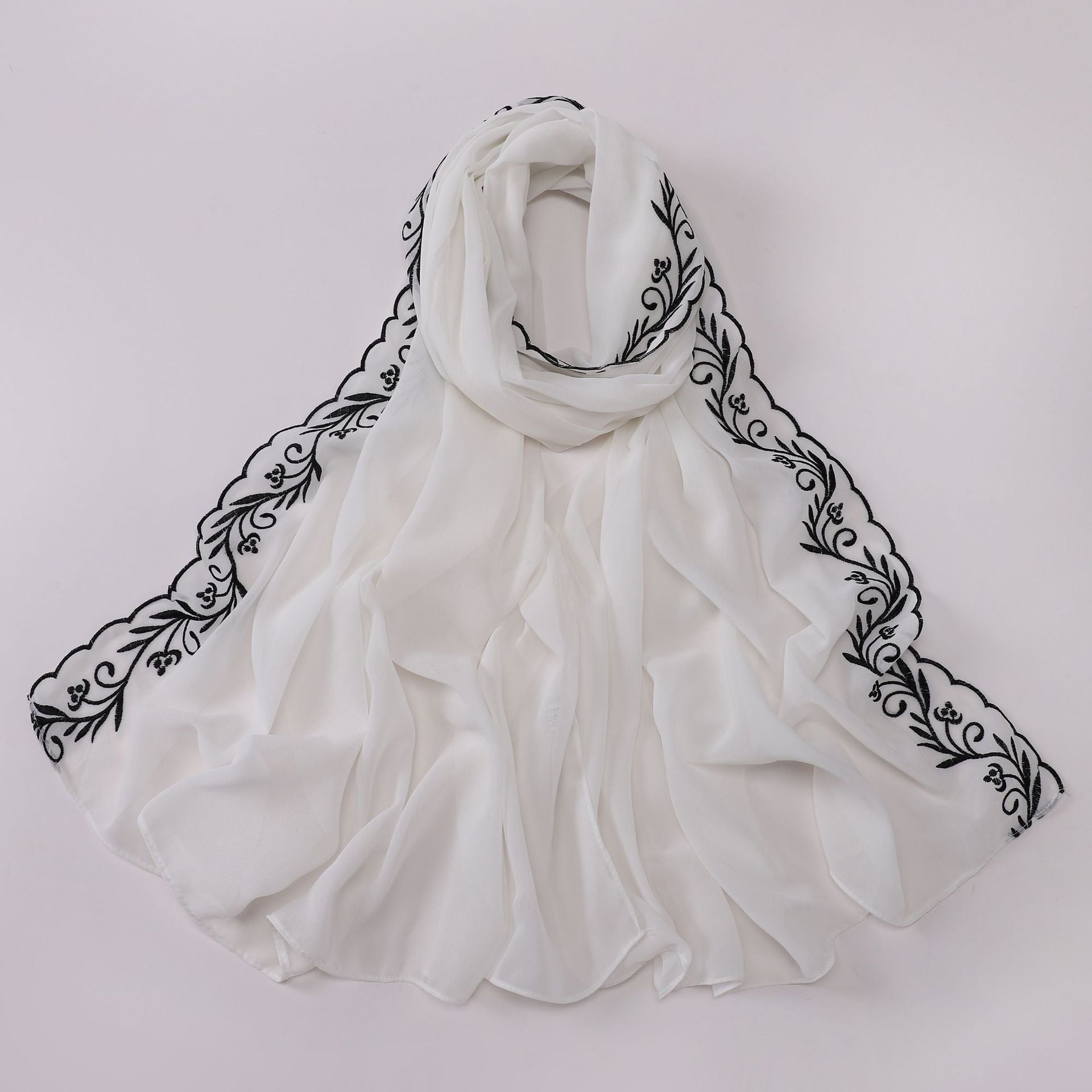 Outside the new pearl chiffon unilateral embroidered long towel Saudi Arabia Dubai Malaysia embroidered headscarf