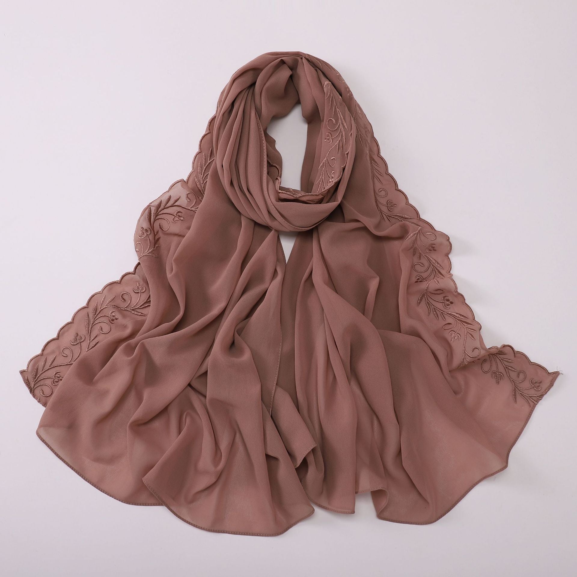 Outside the new pearl chiffon unilateral embroidered long towel Saudi Arabia Dubai Malaysia embroidered headscarf