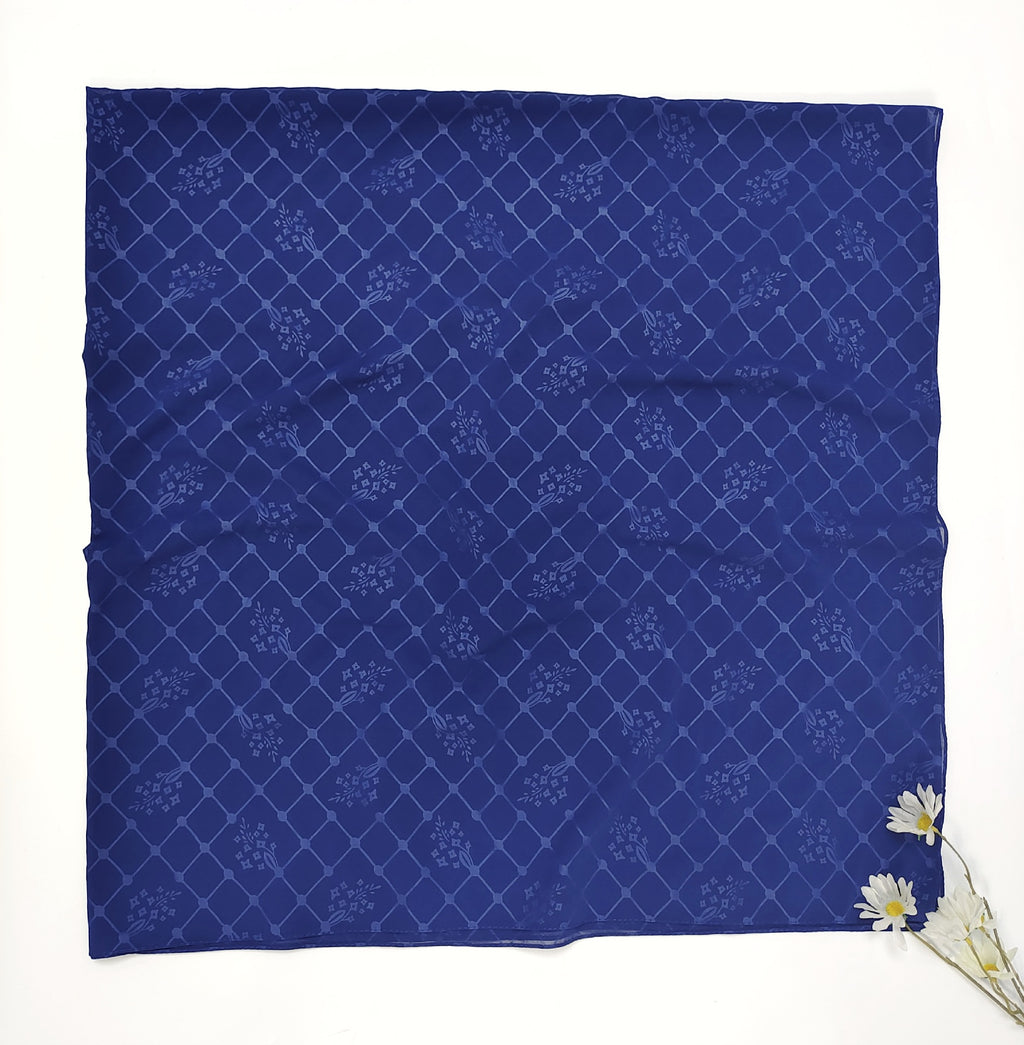 Customized various sizes Chiffon cotton polyester long scarf Square scarf Embossed printing Middle East headscarf